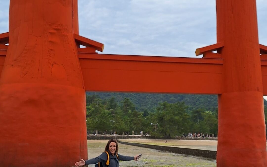 Miyayima-eiland-Japan shrine Japan bij blog over Jezelf leren uiten en opkomen voor jezelf met Reiki